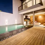 Villa DeDayuh Seminyak